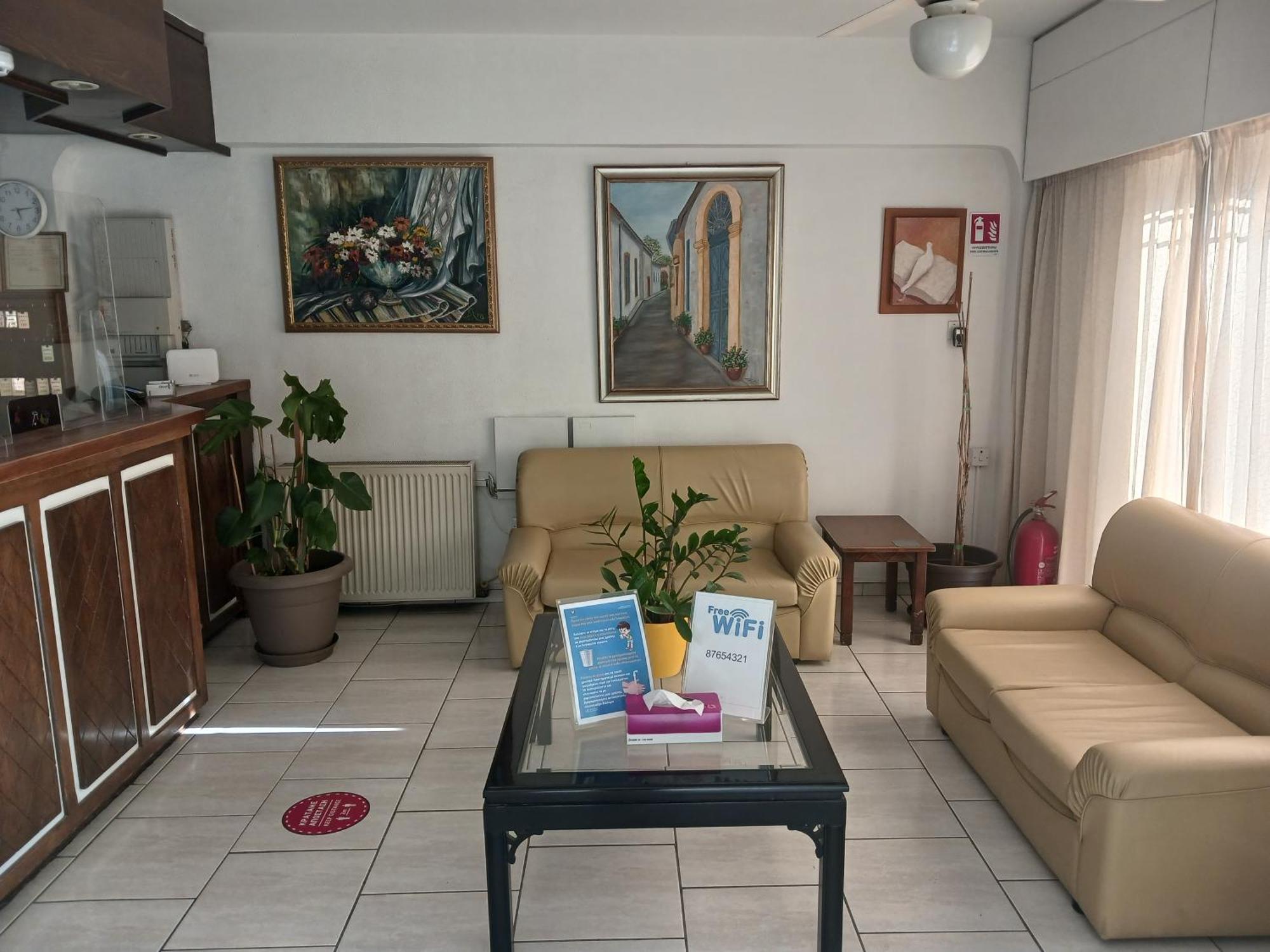 Denis Hotel Никосия Экстерьер фото
